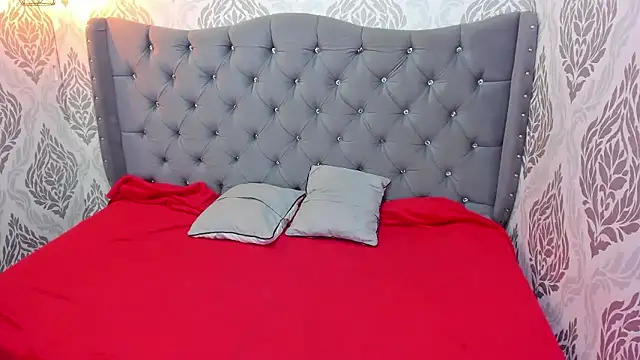 charlottemoonxz online show from 01-12-26, 06:36