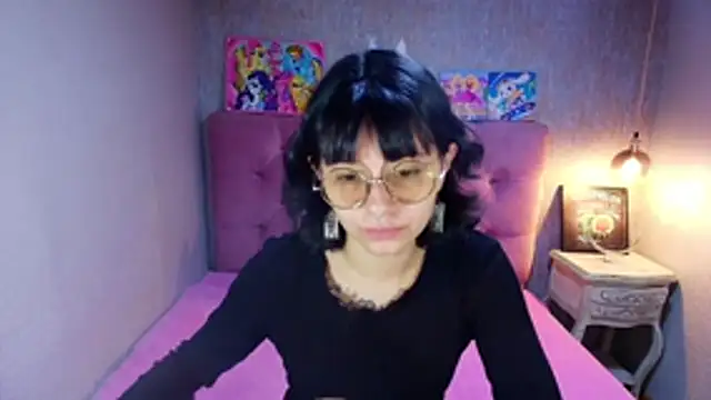 Snapshot of charlottemoonxz chatting on 07-13-26, 05:45 charlottemoonxz online show from 07-13-26, 05:45