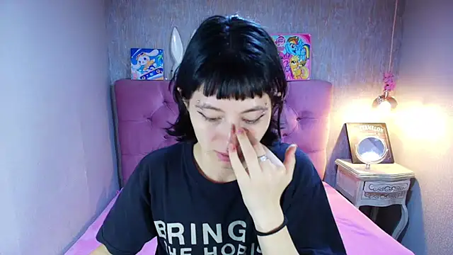 Snapshot of charlottemoonxz chatting on 05-11-26, 04:48 charlottemoonxz online show from 05-11-26, 04:48