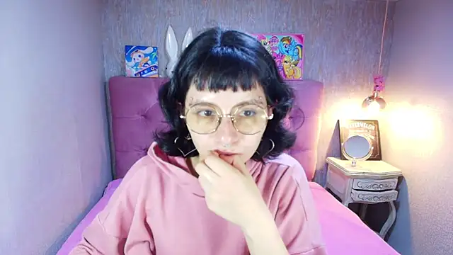 Snapshot of charlottemoonxz chatting on 05-25-26, 06:50 charlottemoonxz online show from 05-25-26, 06:50