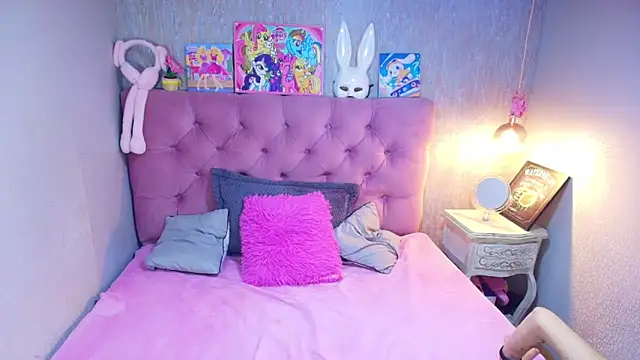 charlottemoonxz online show from 02-27-26, 06:52