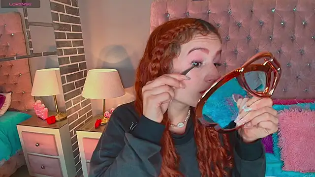 Snapshot of AdelaineBest chatting on 10-08-25, 05:53 AdelaineBest online show from 10-08-25, 05:53