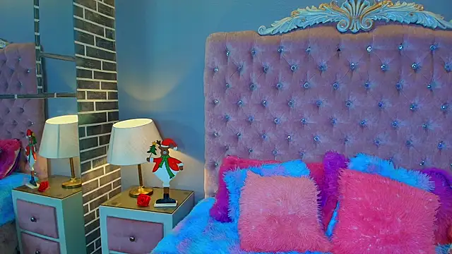 AdelaineBest online show from 12-17-25, 05:34