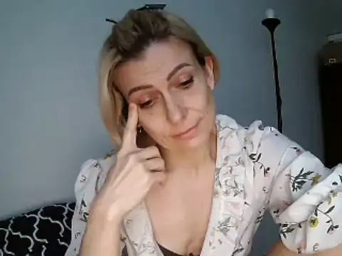 anechka1 online show from 02-10-25, 10:09