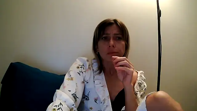 anechka1 online show from 04-15-26, 12:27