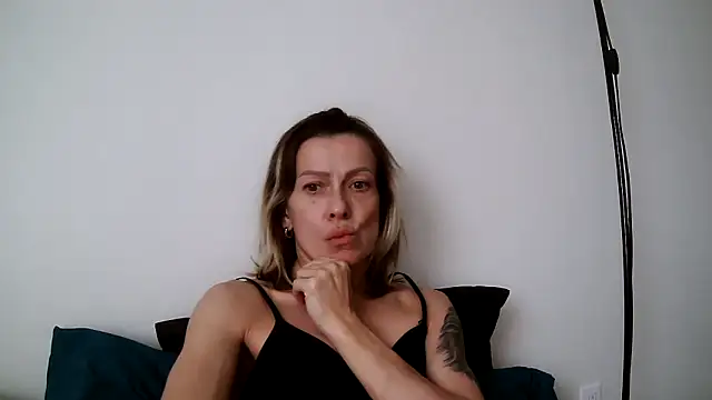 anechka1 online show from 05-25-26, 10:08