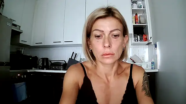 anechka1 online show from 09-10-25, 01:32