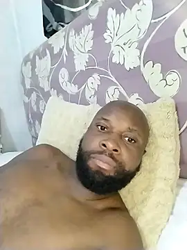 Snapshot of Stallion100 chatting on 02-14-26, 10:37 Stallion100 online show from 02-14-26, 10:37