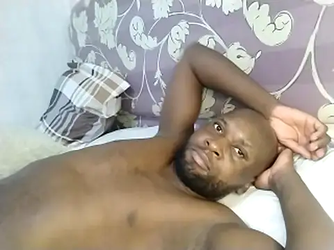 Snapshot of Stallion100 chatting on 02-18-26, 10:33 Stallion100 online show from 02-18-26, 10:33