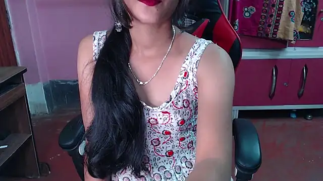 Snapshot of Angel_Alison_ chatting on 02-14-25, 05:25 Angel Alison  online show from 02-14-25, 05:25