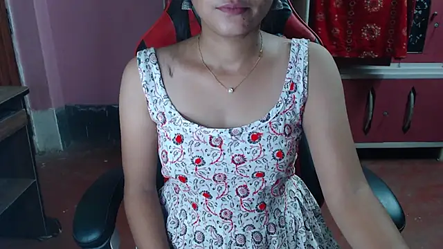 Snapshot of Angel_Alison_ chatting on 10-19-25, 06:54 Angel Alison  online show from 10-19-25, 06:54