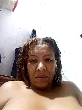 Snapshot of Surreyaa chatting on 11-12-25, 09:13 Surreyaa online show from 11-12-25, 09:13