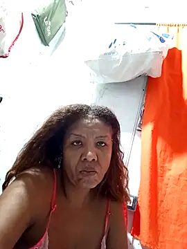 Snapshot of Surreyaa chatting on 11-07-25, 04:06 Surreyaa online show from 11-07-25, 04:06