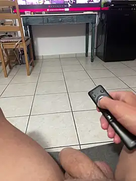 Snapshot of Alexwawapl chatting on 09-17-25, 06:54 Alexwawapl online show from 09-17-25, 06:54