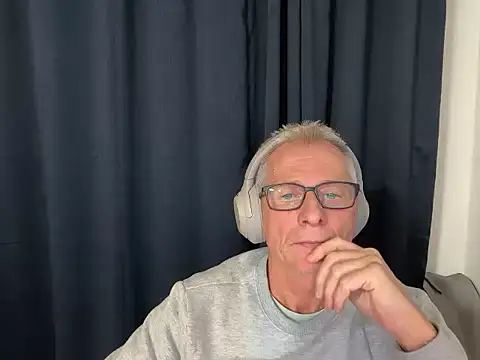 Alexwawapl online show from 12-21-25, 08:20