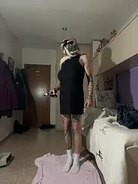 Snapshot of Kamaleonix chatting on 12-13-25, 11:11 Kamaleonix online show from 12-13-25, 11:11