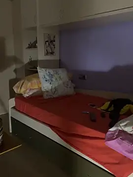 Snapshot of Kamaleonix chatting on 09-19-25, 11:20 Kamaleonix online show from 09-19-25, 11:20