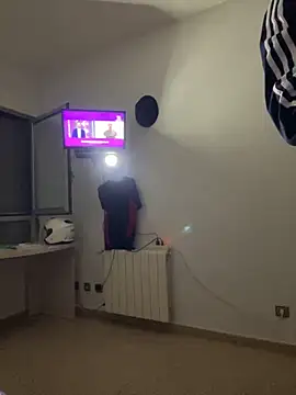 Snapshot of Kamaleonix chatting on 10-24-25, 08:08 Kamaleonix online show from 10-24-25, 08:08