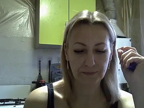 AshleyXHoney online show from 11-10-25, 06:51