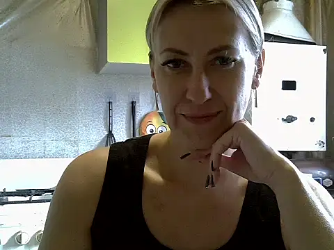 AshleyXHoney online show from 09-18-25, 07:00