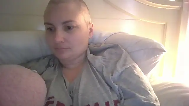 MilfyMrsRobinson online show from 03-21-26, 12:42
