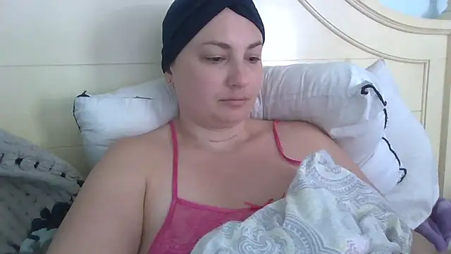 MilfyMrsRobinson online show from 05-31-26, 01:39