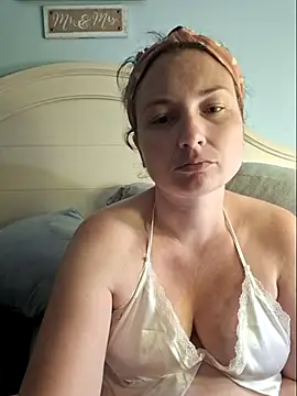 Snapshot of MilfyMrsRobinson chatting on 03-22-25, 02:27 MilfyMrsRobinson online show from 03-22-25, 02:27
