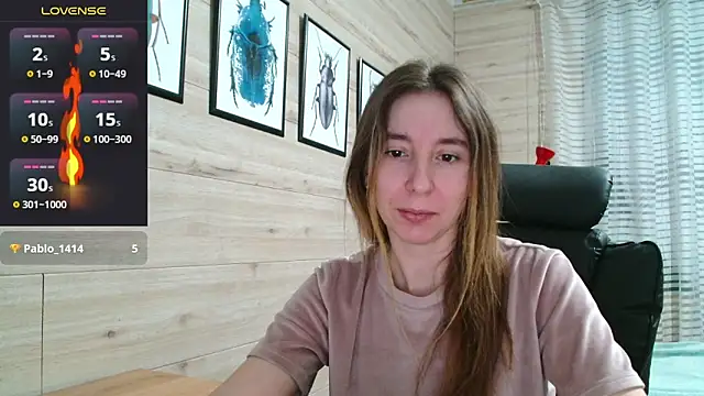 Snapshot of Wowpornoo chatting on 03-08-26, 03:15 Wowpornoo online show from 03-08-26, 03:15