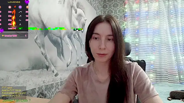 Snapshot of Wowpornoo chatting on 02-19-25, 02:22 Wowpornoo online show from 02-19-25, 02:22