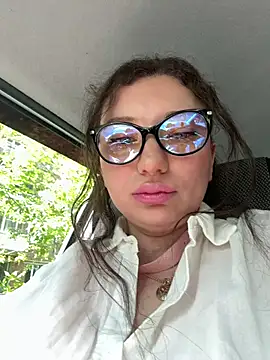 MooonReal online show from 06-02-26, 04:56