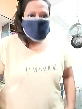 Love Jenny online show from 11-13-25, 04:27