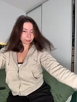 KimArts online show from 10-15-25, 03:09