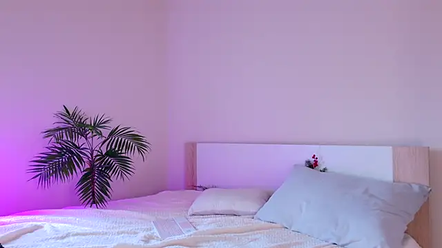 Snapshot of pusichka chatting on 03-12-25, 10:16 pusichka online show from 03-12-25, 10:16
