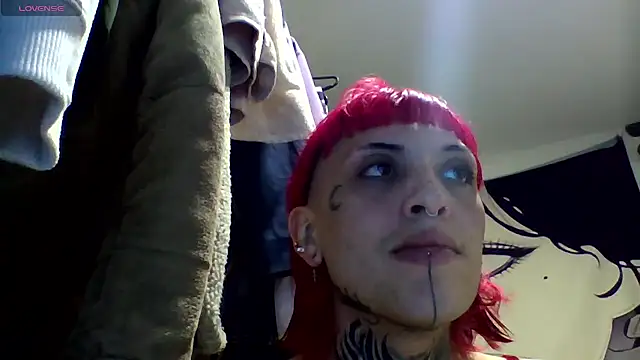 Snapshot of charlotbelucci_ chatting on 07-19-26, 11:45 charlotbelucci online show from 07-19-26, 11:45