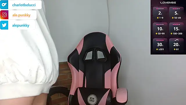 charlotbelucci  online show from 11-04-25, 09:13