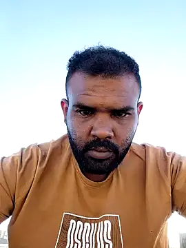 Snapshot of ListedLoin chatting on 10-09-25, 05:30 ListedLoin online show from 10-09-25, 05:30