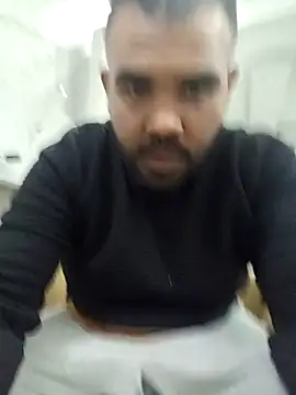 Snapshot of ListedLoin chatting on 03-11-25, 10:40 ListedLoin online show from 03-11-25, 10:40