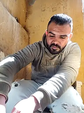 Snapshot of ListedLoin chatting on 02-25-25, 10:48 ListedLoin online show from 02-25-25, 10:48