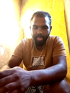 ListedLoin online show from 11-06-25, 01:04