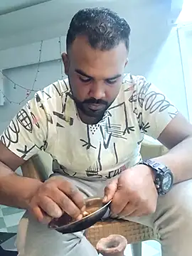 Snapshot of ListedLoin chatting on 03-14-25, 10:50 ListedLoin online show from 03-14-25, 10:50