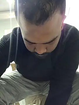 Snapshot of ListedLoin chatting on 03-22-25, 09:24 ListedLoin online show from 03-22-25, 09:24