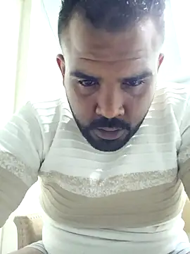 Snapshot of ListedLoin chatting on 03-21-25, 10:28 ListedLoin online show from 03-21-25, 10:28