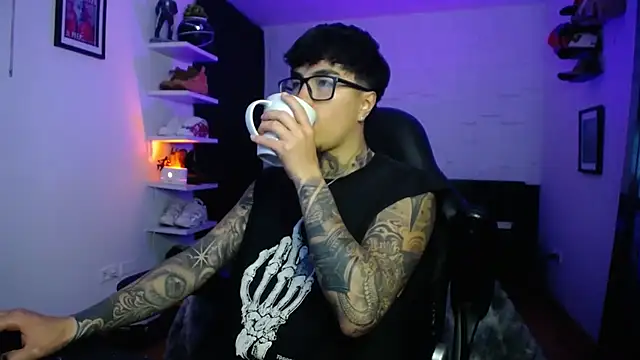 jung dragon online show from 12-22-25, 03:39