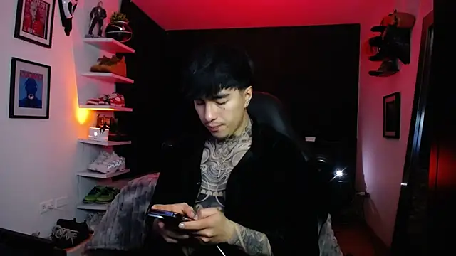 jung dragon online show from 11-25-25, 06:58