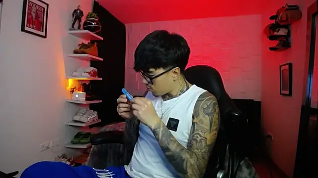 jung dragon online show from 12-23-25, 05:51