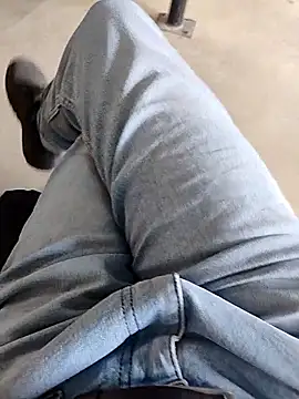 Snapshot of myhot1551 chatting on 11-28-25, 05:18 myhot1551 online show from 11-28-25, 05:18