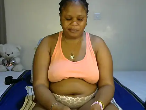 Snapshot of ebony_Catalia chatting on 10-20-25, 04:40 ebony Catalia online show from 10-20-25, 04:40