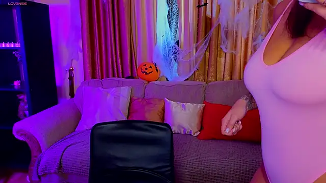 JessicaCartier online show from 10-27-25, 04:24