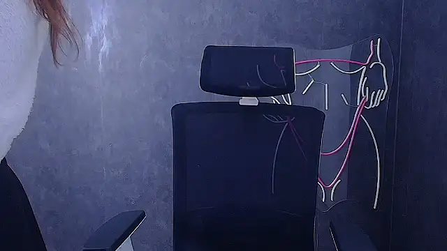 Aishell  online show from 09-10-25, 06:23