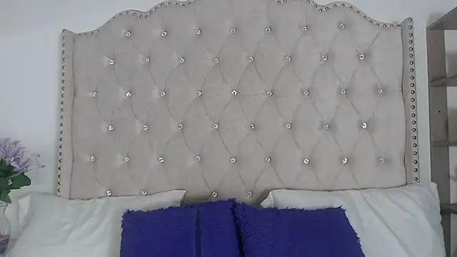 Abril Squirt online show from 06-10-26, 11:06